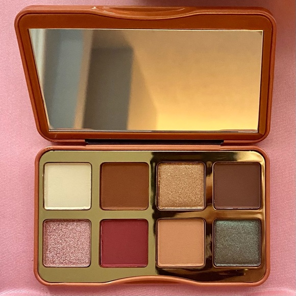 NWT Too Faced Limited Edition Forbidden Fruitcake Doll-Size Eyeshadow Palette - Picture 12 of 16